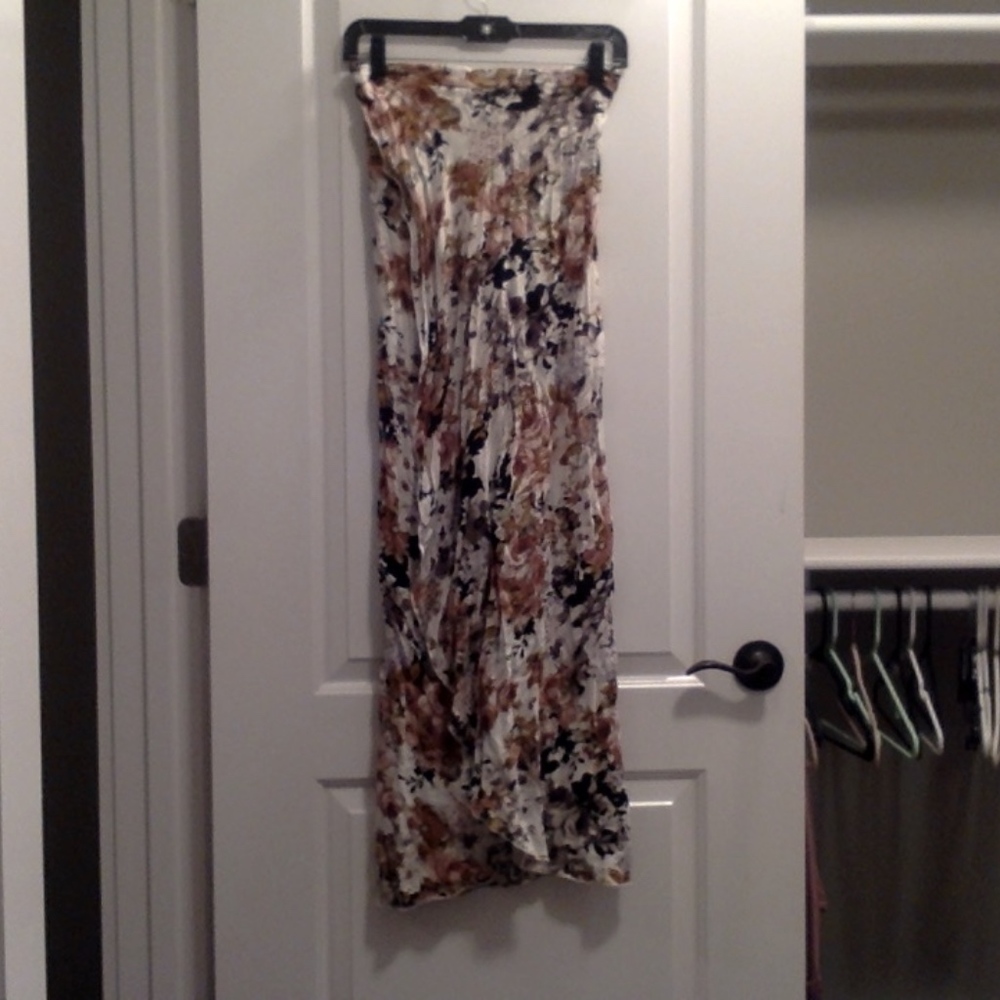 Floral flowy maxi skirt